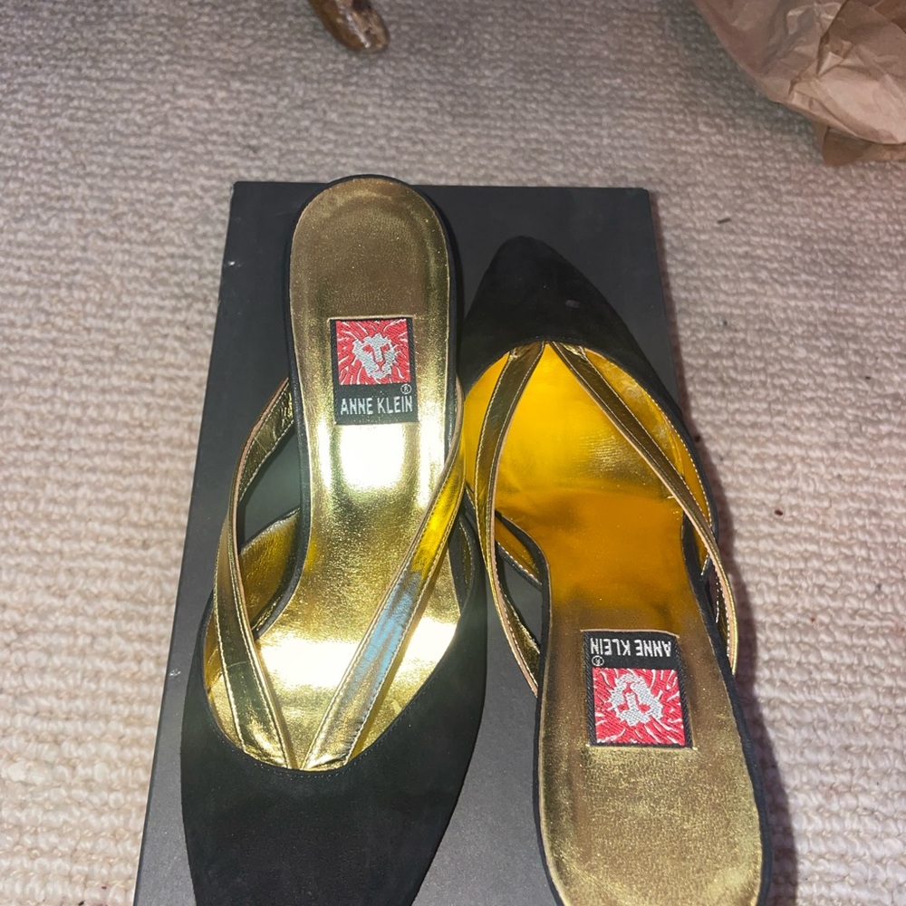 Anne Klein Black and Gold Heels